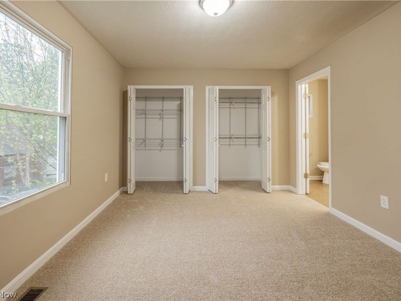 17511 Throckley Avenue, Cleveland, OH 44128 Photo 21