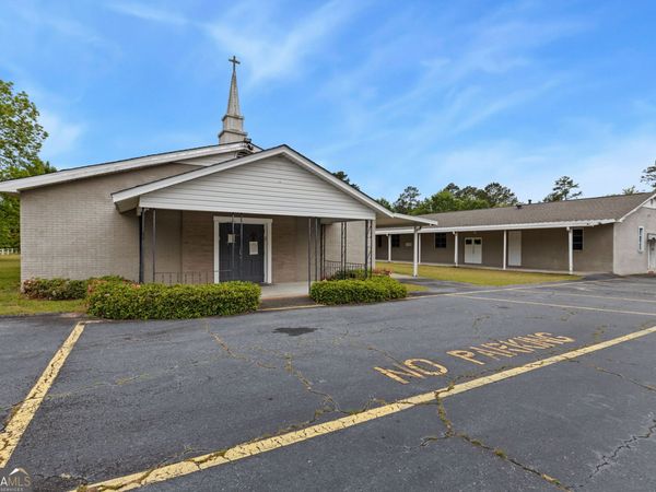 5221 Nisbet Drive, Macon, GA 31206