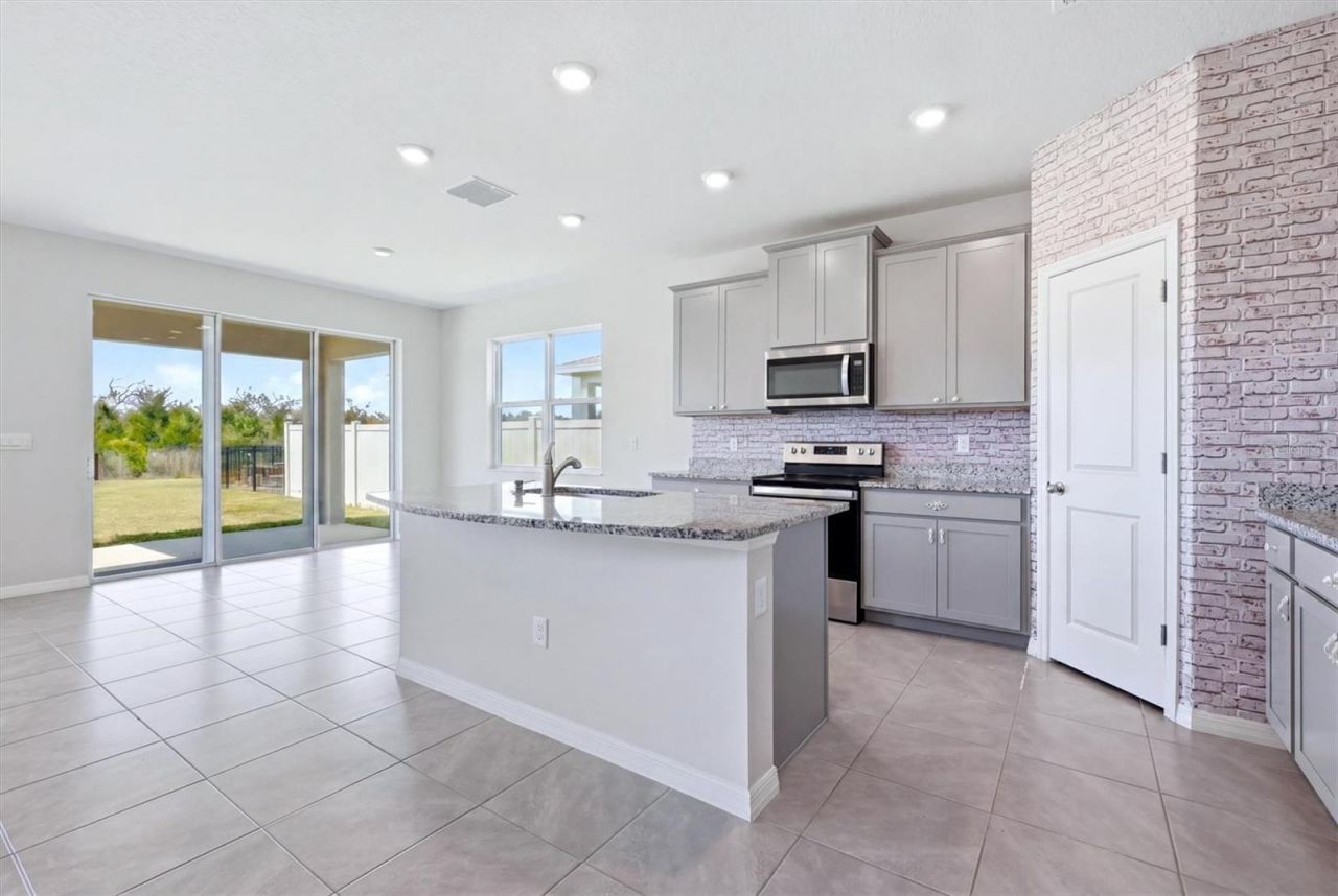 3813 Lively Coral Place, Bradenton, FL 34208 Photo