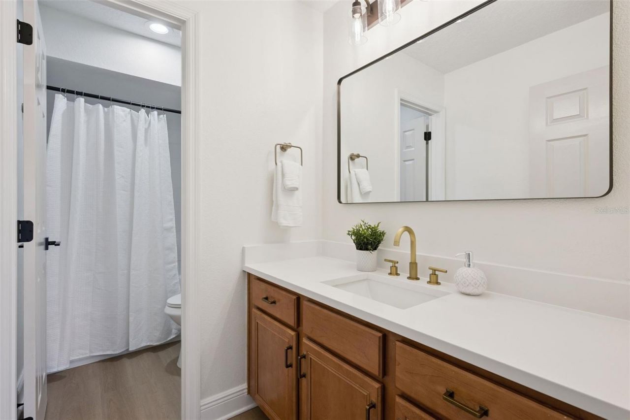 5979 Winchester Isle Rd, Orlando, FL 32829 Photo