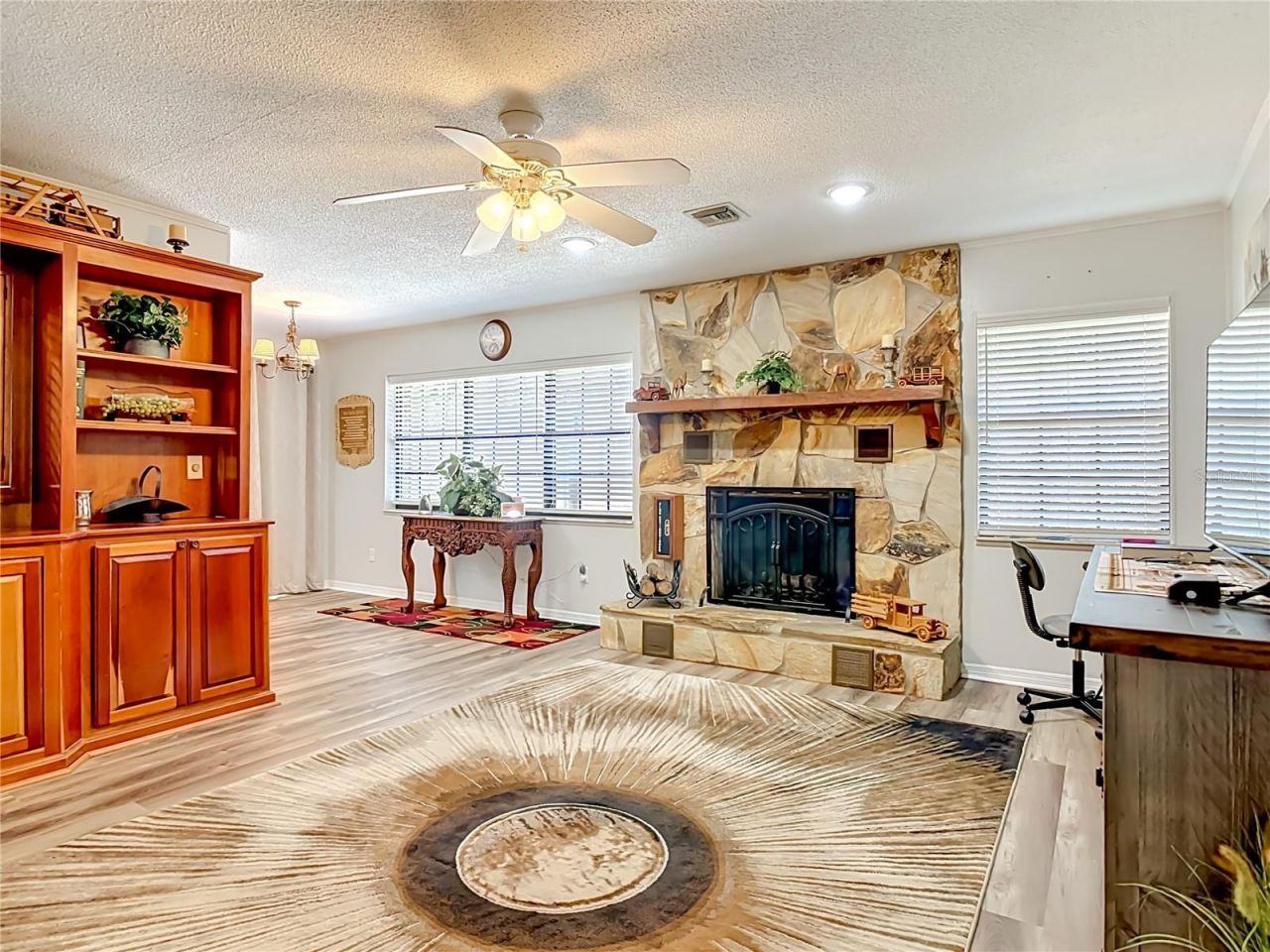 17819 Palm Street, Umatilla, FL 32784 Photo