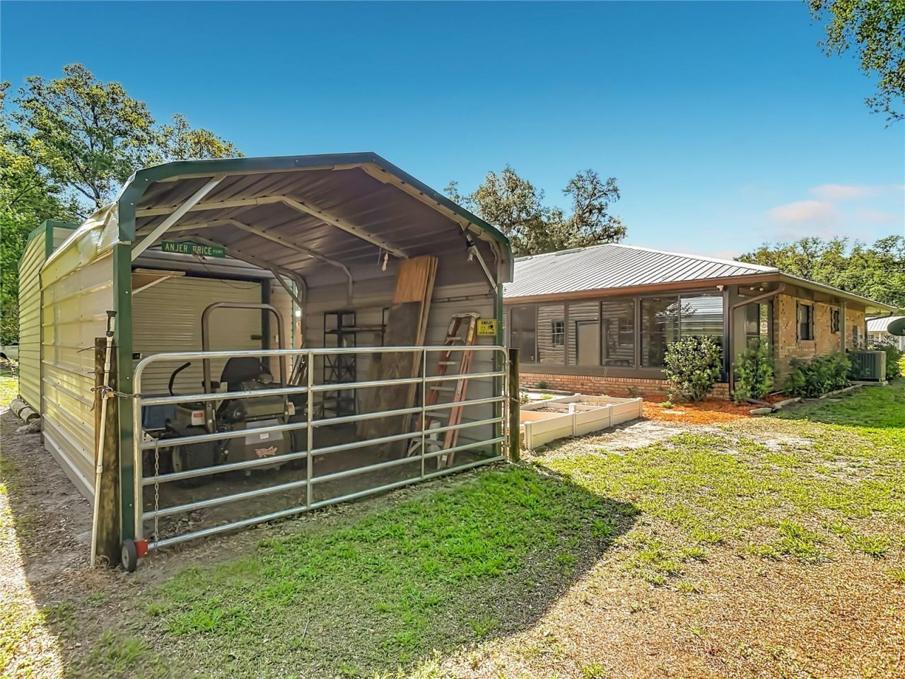 17819 Palm Street, Umatilla, FL 32784 Photo