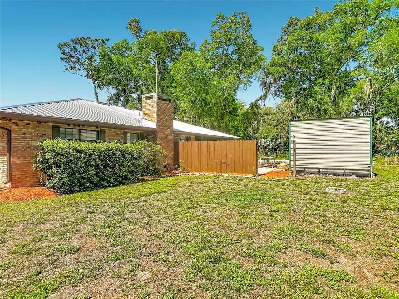 17819 Palm Street, Umatilla, FL 32784 Photo