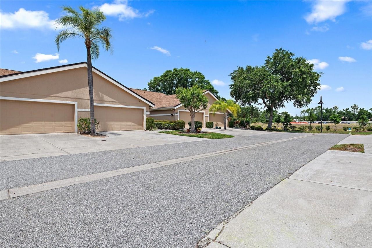 5647 Monte Rosso Road, Sarasota, FL 34243 Photo