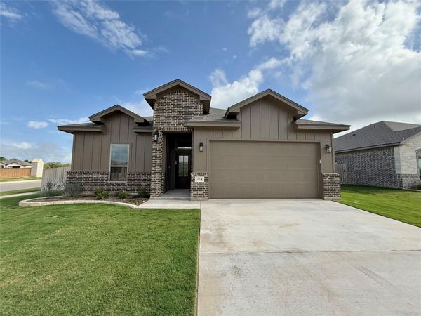 724 Eagle Crest DR, Salado, TX 76571