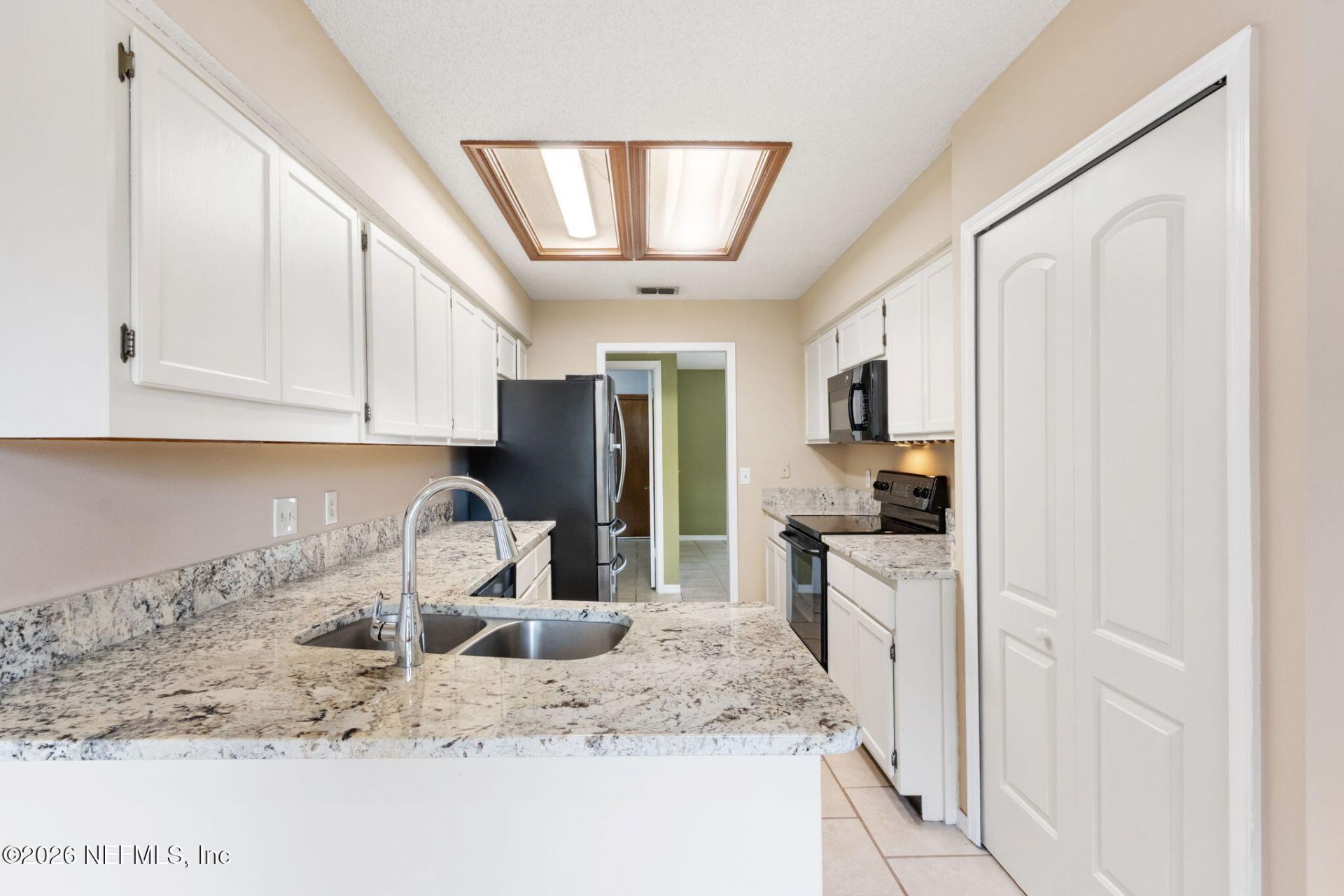 8365 Hamden Road W, Jacksonville, FL 32244 Photo