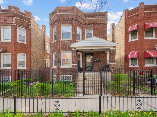 608 N Monticello Avenue , Chicago, IL 60624