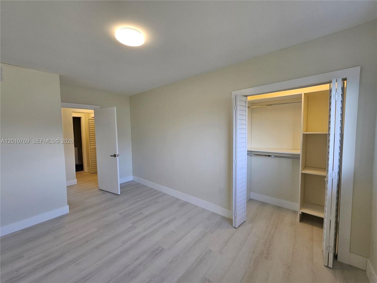 834 Raymond St , Miami Beach, FL 33141 Photo