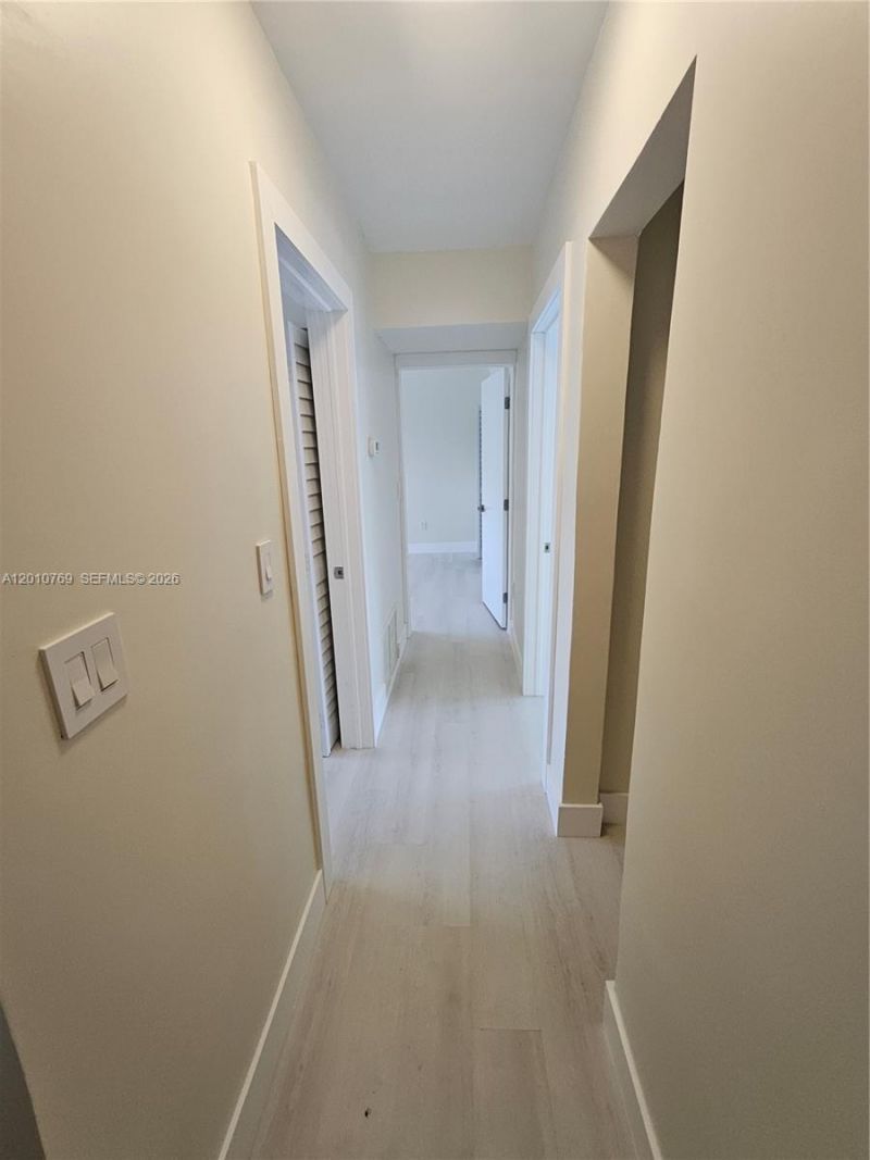 834 Raymond St , Miami Beach, FL 33141 Photo