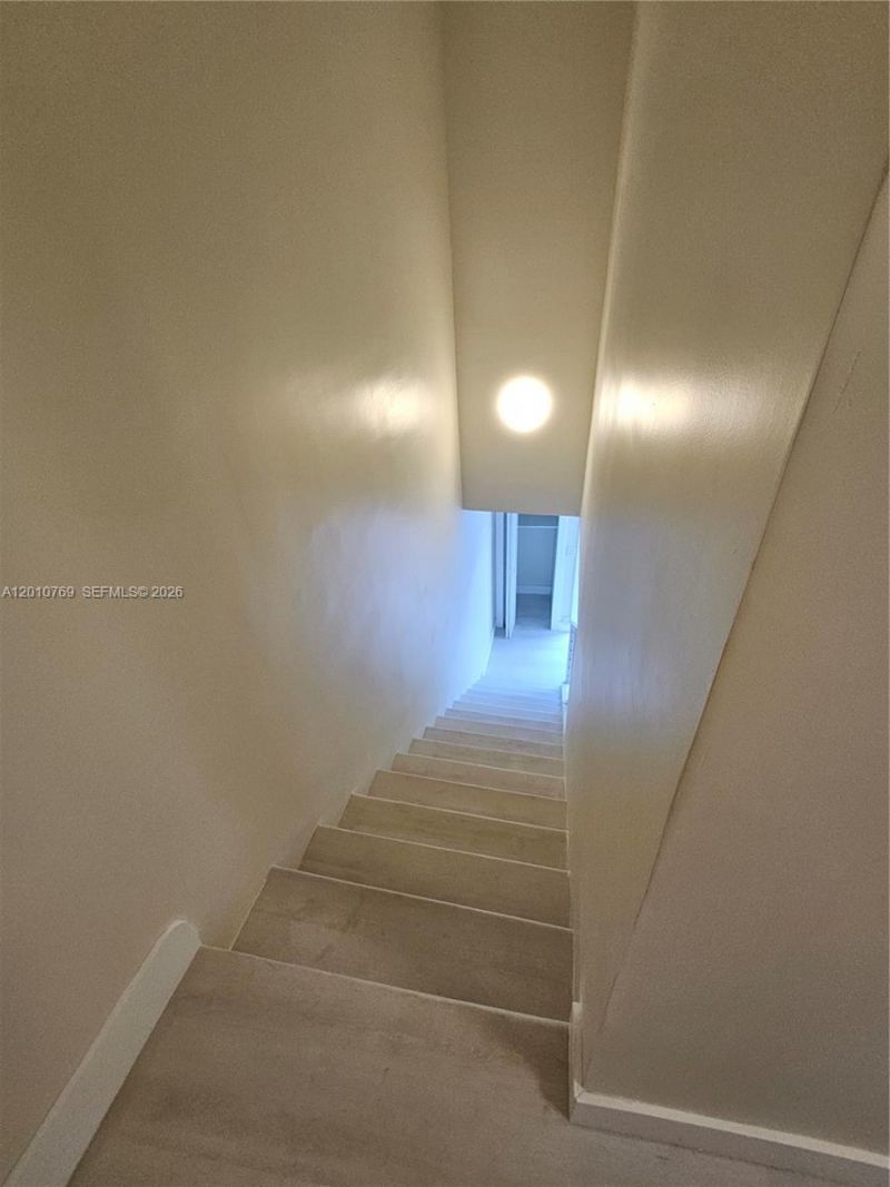 834 Raymond St , Miami Beach, FL 33141 Photo
