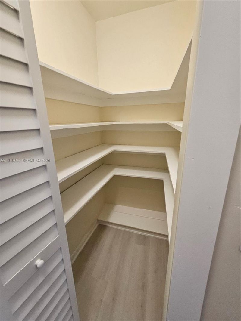 834 Raymond St , Miami Beach, FL 33141 Photo