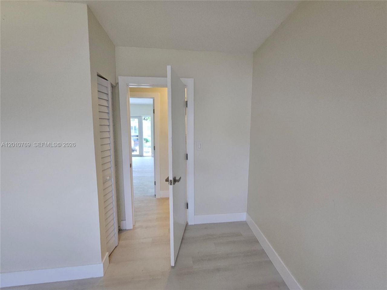 834 Raymond St , Miami Beach, FL 33141 Photo