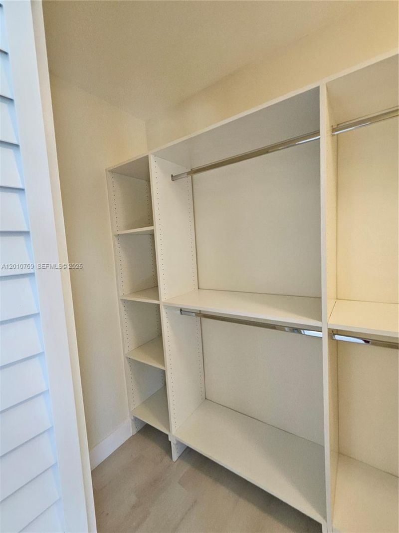834 Raymond St , Miami Beach, FL 33141 Photo