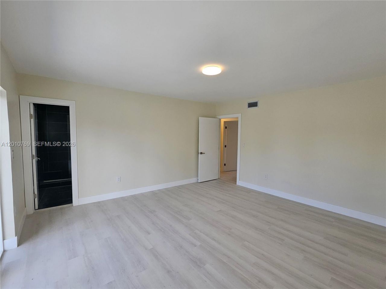 834 Raymond St , Miami Beach, FL 33141 Photo