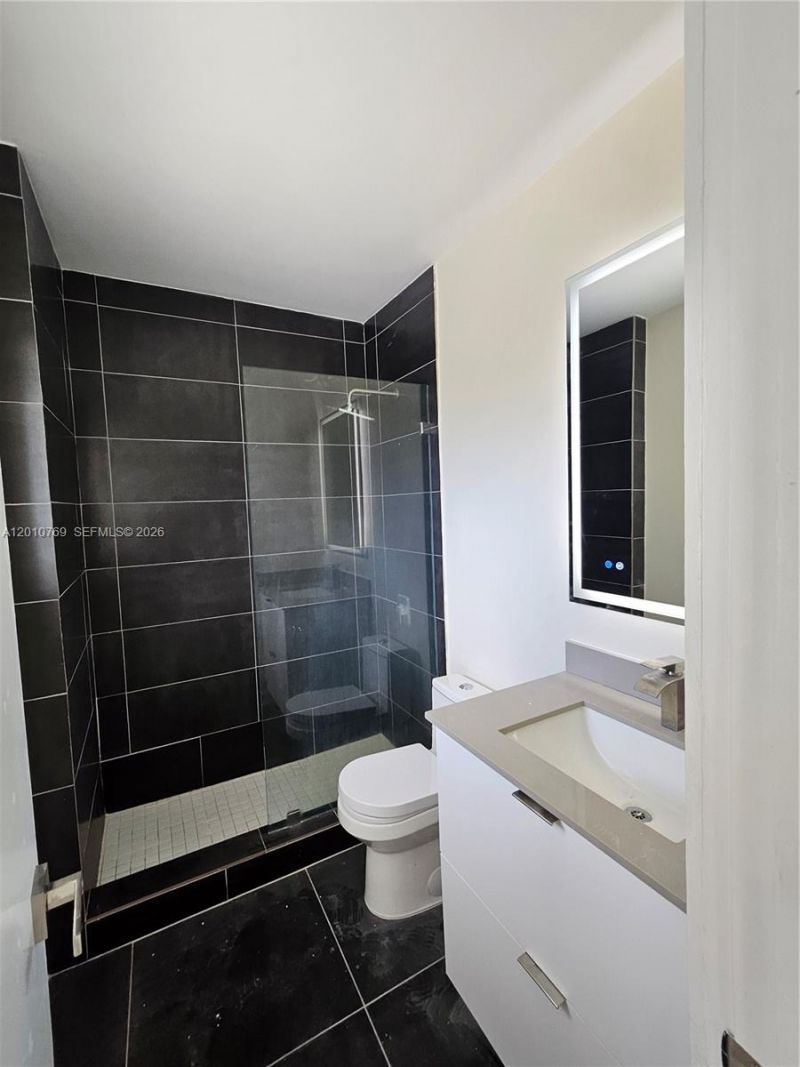 834 Raymond St , Miami Beach, FL 33141 Photo