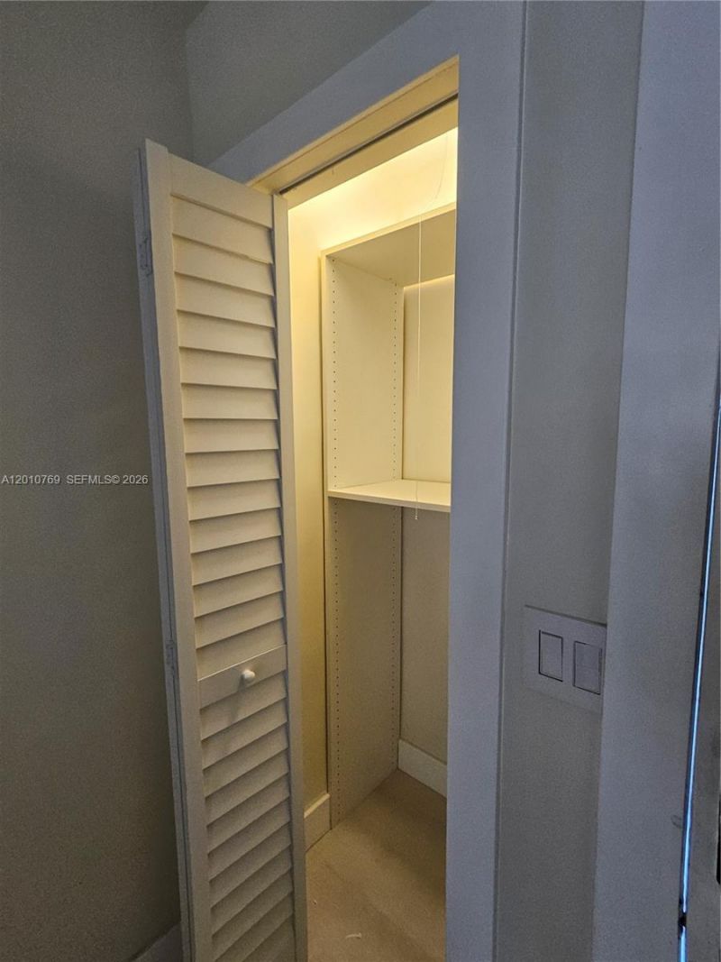 834 Raymond St , Miami Beach, FL 33141 Photo