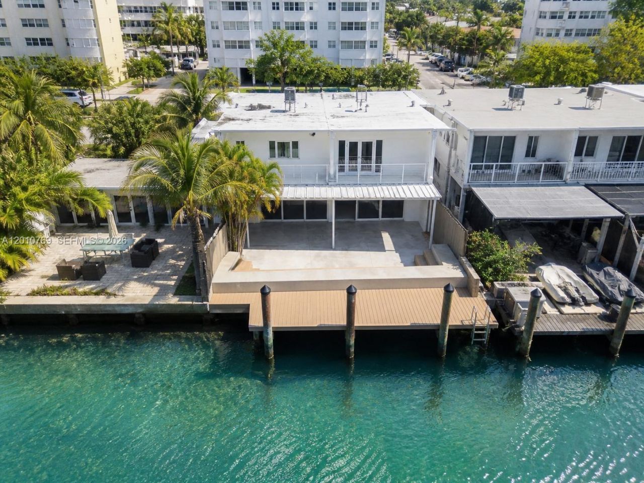 834 Raymond St , Miami Beach, FL 33141 Photo