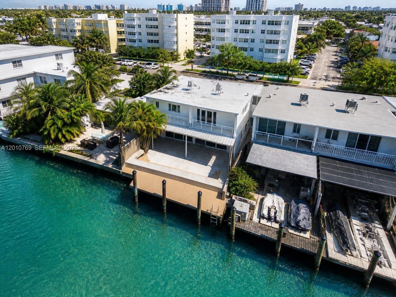 834 Raymond St , Miami Beach, FL 33141 Photo