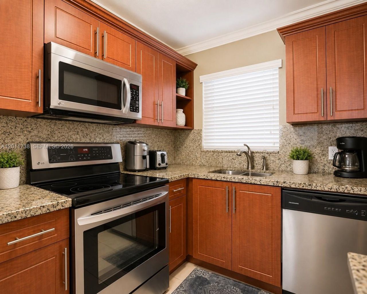 2900 W Sunrise Lakes Dr, Unit 101, Sunrise, FL 33322 Photo