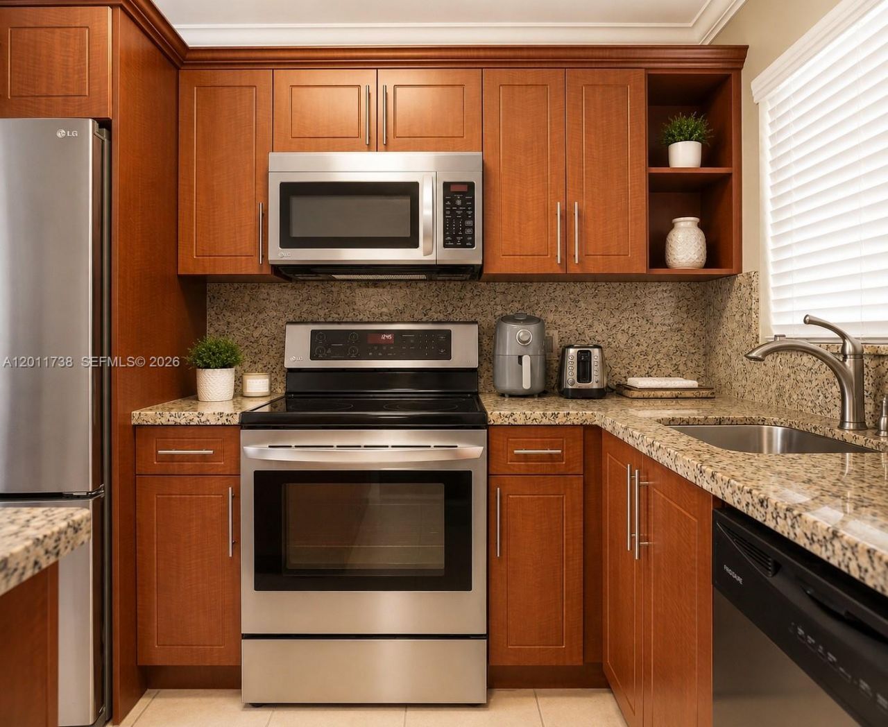 2900 W Sunrise Lakes Dr, Unit 101, Sunrise, FL 33322 Photo
