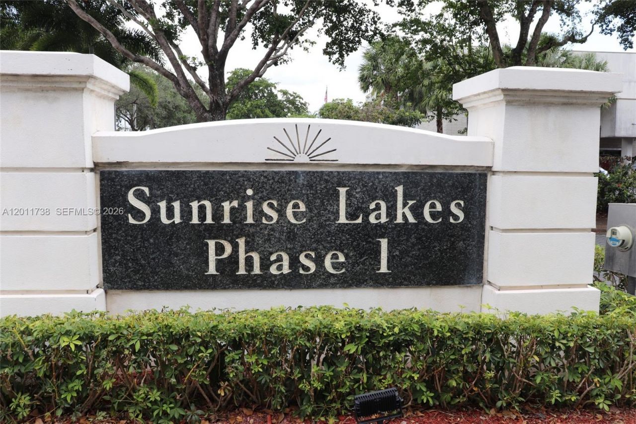 2900 W Sunrise Lakes Dr, Unit 101, Sunrise, FL 33322 Photo