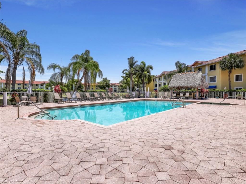 8284 Key Royal Cir, Unit 1331, Naples, FL 34119 Photo