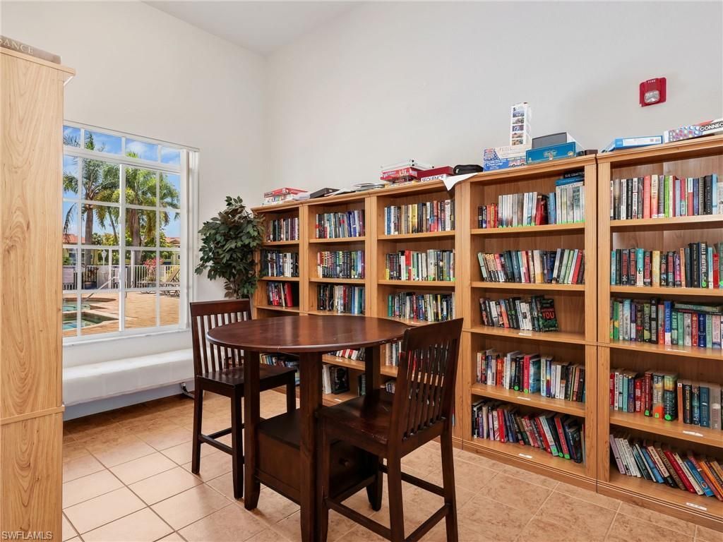 8284 Key Royal Cir, Unit 1331, Naples, FL 34119 Photo