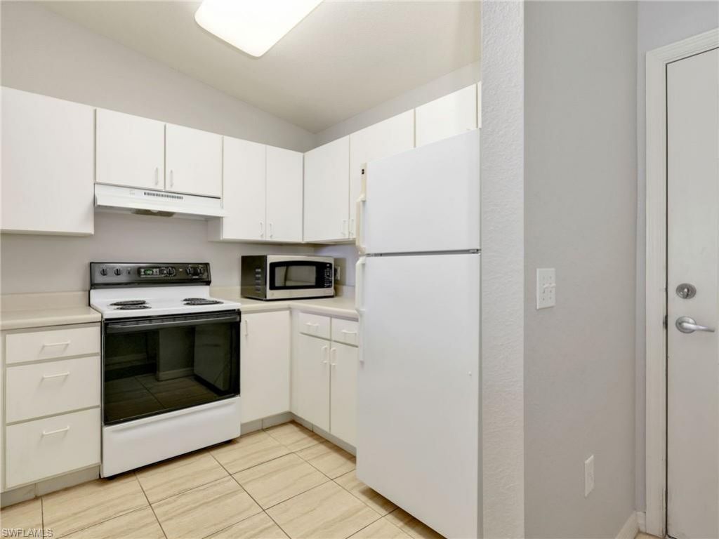 8284 Key Royal Cir, Unit 1331, Naples, FL 34119 Photo