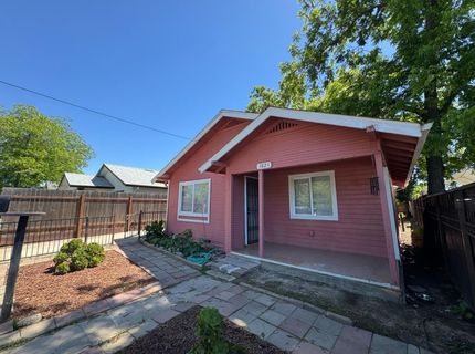 3824 14th Ave, Sacramento, CA 95820 Photo