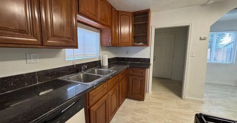 3824 14th Ave, Sacramento, CA 95820 Photo