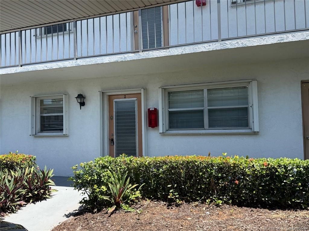 2950 SE Ocean Boulevard, Unit 10-2, Stuart, FL 34996 Photo