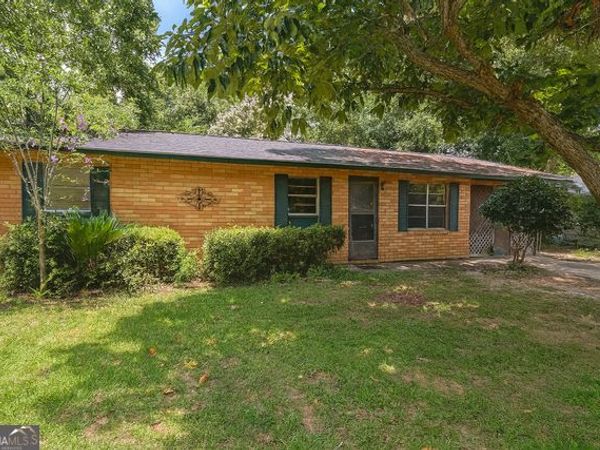 205 Debra Drive, Warner Robins, GA 31088