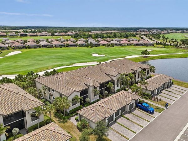 5721 PALMER CIRCLE , Unit 101, LAKEWOOD RANCH, FL 34211