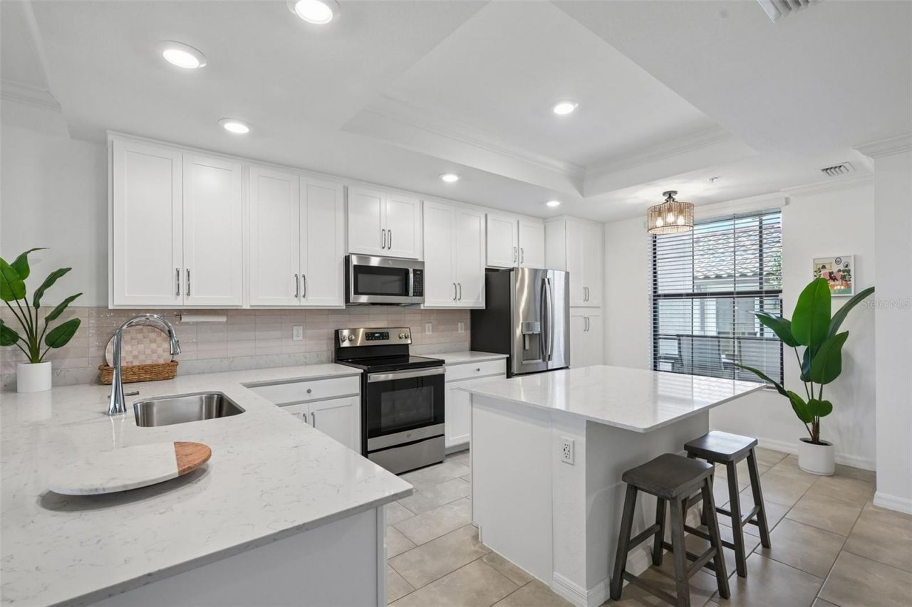 5721 Palmer Circle, Unit 101, Lakewood Ranch, FL 34211 Photo