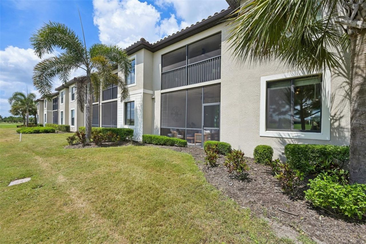 5721 Palmer Circle, Unit 101, Lakewood Ranch, FL 34211 Photo