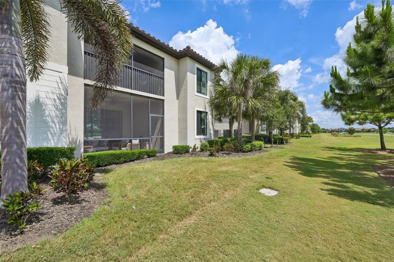 5721 Palmer Circle, Unit 101, Lakewood Ranch, FL 34211 Photo