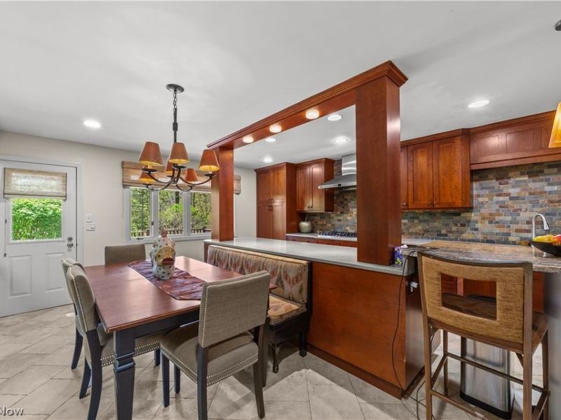 2058 Temblethurst Road, South Euclid, OH 44121 Photo 11