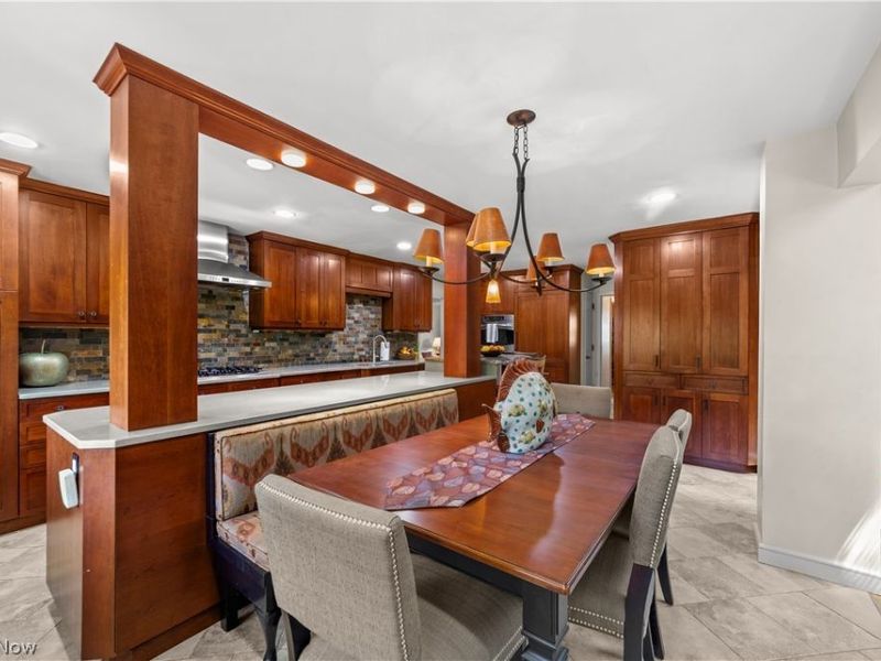 2058 Temblethurst Road, South Euclid, OH 44121 Photo 12