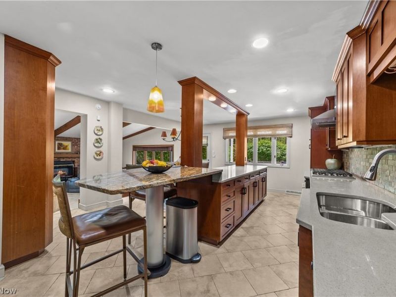 2058 Temblethurst Road, South Euclid, OH 44121 Photo 13