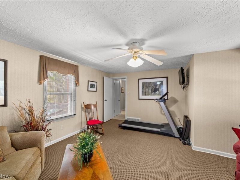 2058 Temblethurst Road, South Euclid, OH 44121 Photo 18