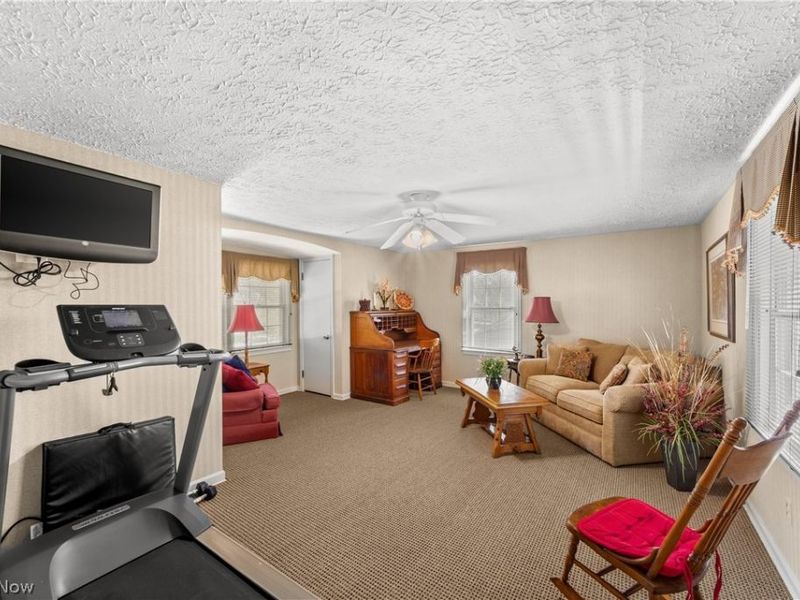 2058 Temblethurst Road, South Euclid, OH 44121 Photo 19