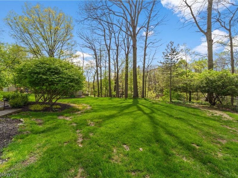 2058 Temblethurst Road, South Euclid, OH 44121 Photo 35