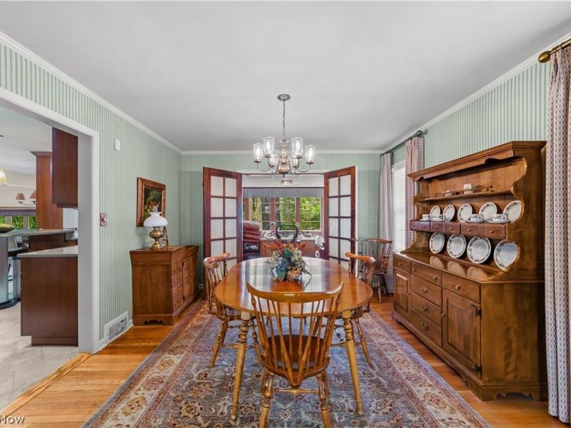 2058 Temblethurst Road, South Euclid, OH 44121 Photo 5