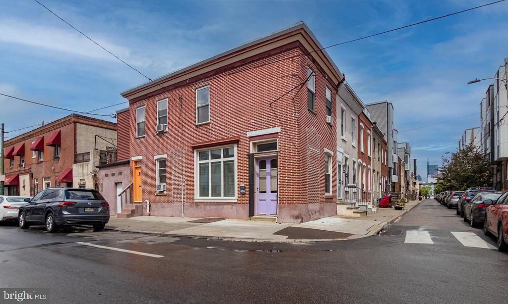 1550 S Dorrance Street, Philadelphia, PA 19146 Main Photo