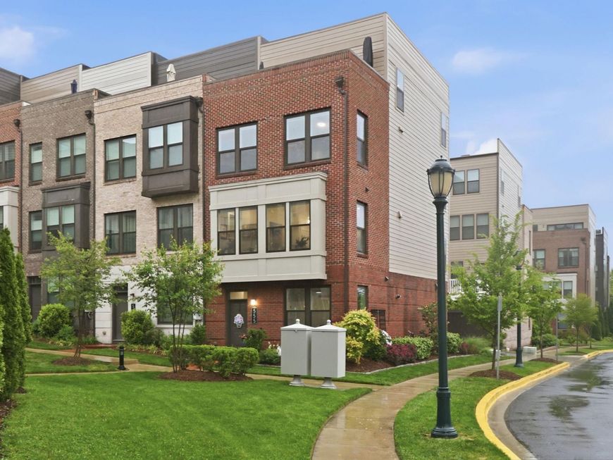 555 Shorthorn Way, Rockville, MD 20850 Main Photo