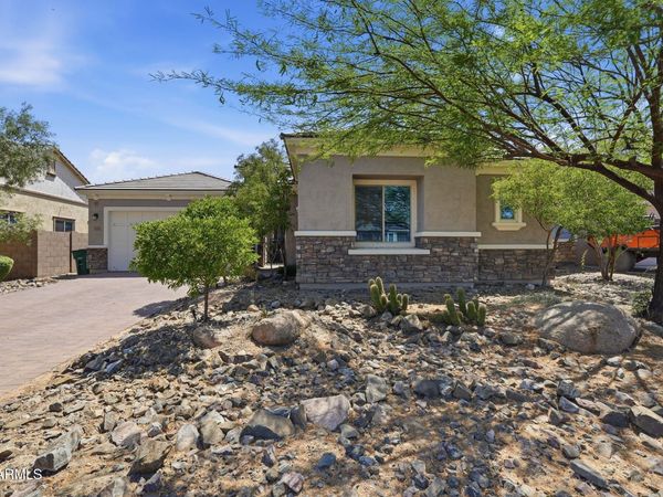 16373 W BEAUTIFUL Lane, Goodyear, AZ 85338