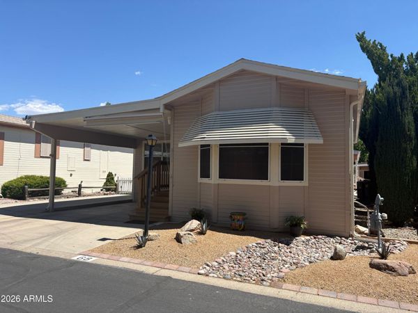 821 N MESQUITE TREE Drive, Unit 68, Dewey, AZ 86327