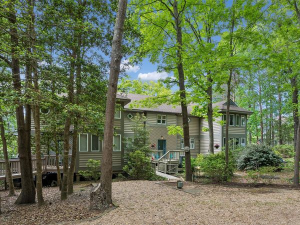 117 Sturgeon Creek Road, Deltaville, VA 23043