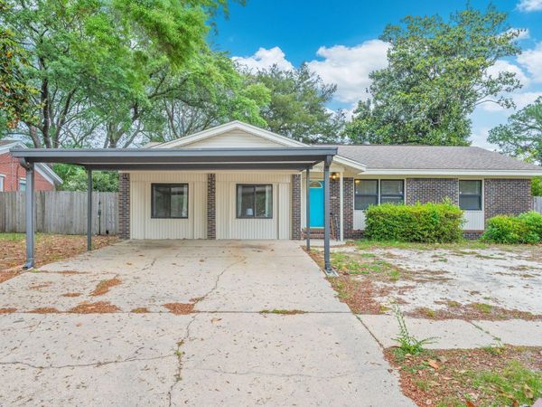 1005 Julia Avenue, Niceville, FL 32578