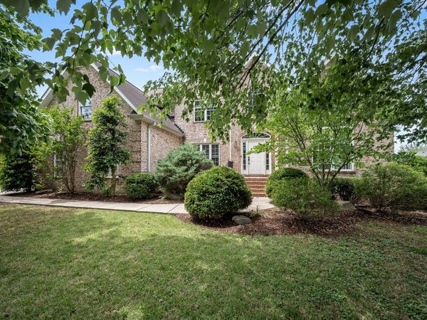 3035 Twisted Oak Dr , Murfreesboro, TN 37129